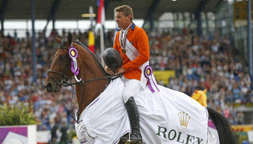 Jeroen Dubbeldam candidate for Reem Acra Best Athlete for second consecutive year