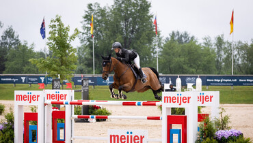 The wait is over for Daisy Farish and Etonemoi Del Cabalero in Traverse City
