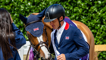 Hello Folie, David Honnet, Sue Jaggar and Di Lampard’s European team silver medal squad among recipients at British Showjumping’s 2025 Awards Ball