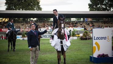Billy Twomey and Tinka's Serenade take Thursday's feature class in Gijon