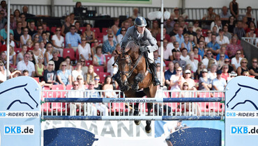 Ludger Beerbaum takes the DKB-Riders Tour in Münster