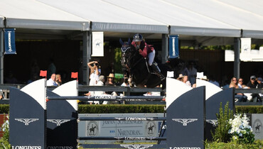 Jessica Mendoza and In The Air soar to victory in CSI5* $400,000 Longines Hampton Classic Grand Prix