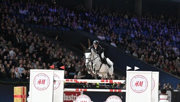 Gilles Thomas and Chuck Marienshof Z take the top honours in the CSI4* 1.55m Sweden H&M Grand Prix