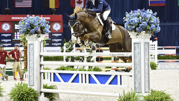 Conor Swail and Simba de la Roque win opening speed class at the 2015 WIHS