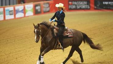 Images | Showjumpers go reining