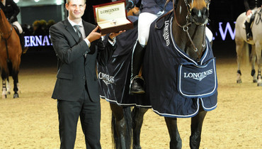 Jessica Mendoza and Spirit T to the top in Longines Christmas Cracker
