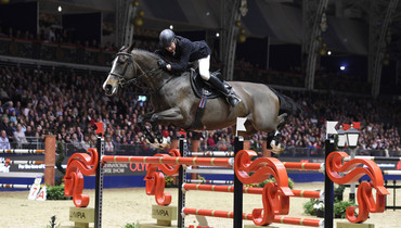 John Whitaker rolls back the years in H&M Ivy Stakes