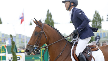Farrington and Nassar top Longines FEI World Cup Jumping North American Leagues