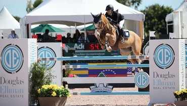 Vanessa Mannix and Dooley's Deluxe win Douglas Elliman Classic at WEF 6