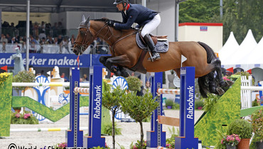 Patrice Delaveau tops CSI3* Grand Prix in Cagnes-Sur-Mer