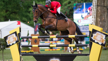 Pius Schwizer takes the Lotto Hessen-Preis in Wiesbaden