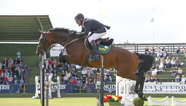 Fleur De L’Aube to Jessica Springsteen