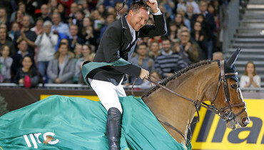 Eric Lamaze announces cancellation of fall tour due to