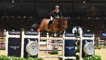 Steve Guerdat saves the best till last in the Longines Christmas Cracker at Olympia