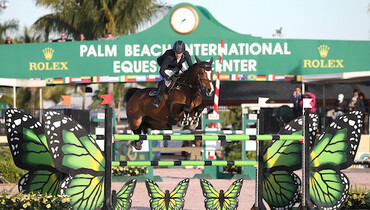 Laura Kraut and Caelle win Douglas Elliman 1.45m at the Winter Equestrian Festival