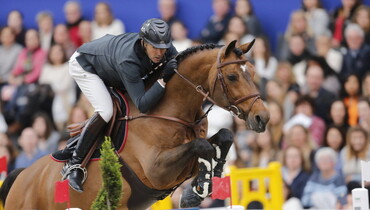 Saut Hermès kicks off with the French on top in the Prix Hermès Sellier
