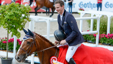 Felix Hassmann wins the ‘Golden Whip’ of Nörten-Hardenberg
