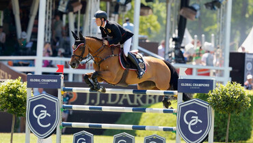 Glory for Brash and Lynch in Hamburg as Diamonds take series lead