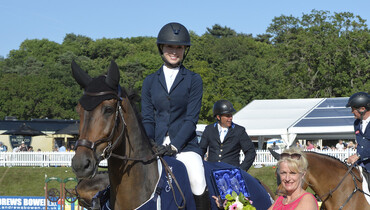 Eve Jobs gallops to success in Country Frog Longines Ranking class at Bolesworth
