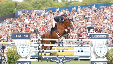 Harrie and Emerald sparkle in spectacular double victory
