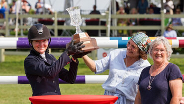Lucy Deslauriers wins $100,000 CSI3* Grand Prix at Ottawa International