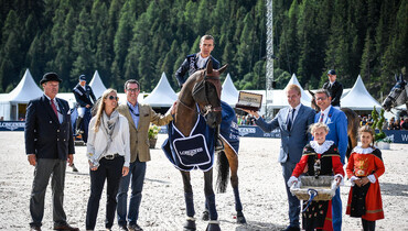 Wilm Vermeir in winning mood in the CSI5* Longines Grand Prix of St. Moritz