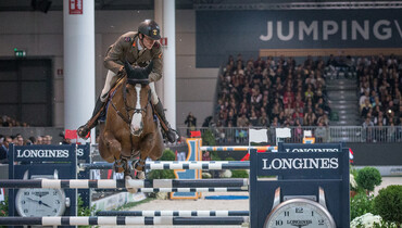 Alberto Zorzi up in the lead of the Longines FEI World Cup Western European League