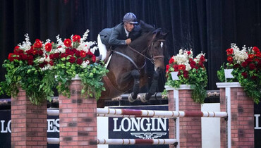 Richard Spooner repeats a win in the FEI Las Vegas Winning Round Classic