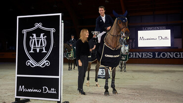 Maikel van der Vleuten wins the CSI5*-W Massimo Dutti Trophy in La Coruna