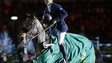 Kent Farrington injured in fall at the Winter Equestrian Festival