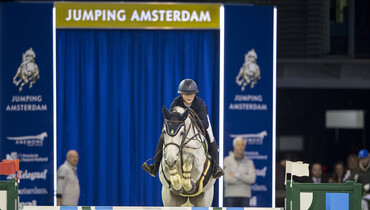 Sanne Thijssen takes a home win in De Telegraaf Prize at Jumping Amsterdam