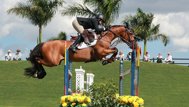Victoria Colvin cruises to CP National Grand Prix victory