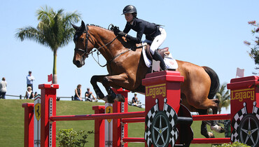 Ransome Rombauer wins Hermès Under 25 Grand Prix Final; Lacey Gilbertson named overall series winner