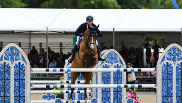 Daniel Deusser wins the Bahrain Pearl Stakes at Windsor
