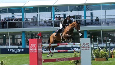 Simon Delestre with Thursday's biggest win in La Baule