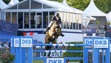 Zinius holds on as no. one on the WBFSH Rolex World Ranking List