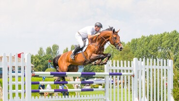 Robert Smith wins the Bunn Leisure Trophy at Hickstead