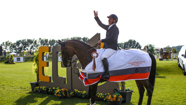 Enrique Gonzalez dominates in the Grand Prix Energochemica CSI4* at X-Bionic® Summer Tour