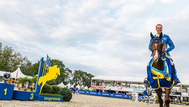 Take a Chance On Me Z wins the FEI Sires of the World at Zangersheide
