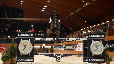 Gudrun Patteet crowned the winner in the Longines Grand Prix of A Coruña