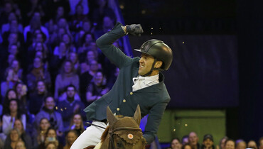 Simon Delestre and Hermés Ryan race to the win in the Anemone Horse Trucks Grand Prix of Amsterdam