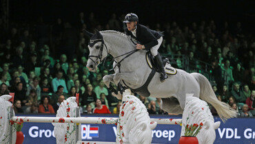 Cornado NRW back competing, now with only one eye