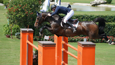 Daniel Coyle clinches Hermès Under 25 Grand Prix Final win, Ailish Cunniffe named series champion