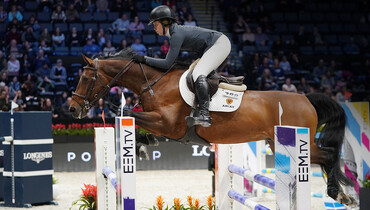 Madison Goetzmann makes her move to win Equo App CSI2* Grand Prix