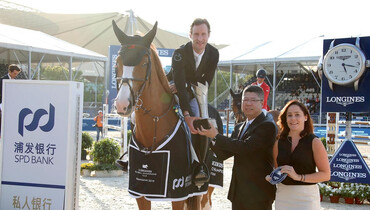 Devos delight in Shanghai ahead of blockbuster weekend
