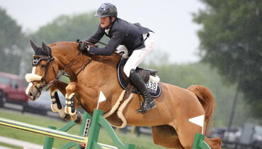 Darragh Kenny defends his title with Babalou 41 in $134,000 Kentucky Spring Grand Prix
