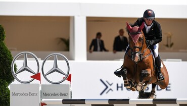 Anthony Condon wins Friday's feature class at Hubside Jumping