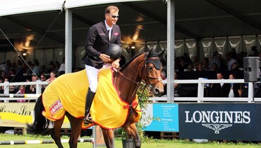Home hero March Houtzager with Saturday's biggest win in Geesteren