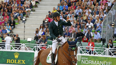 AD Clouwni and AD Uutje to Emanuel Andrade