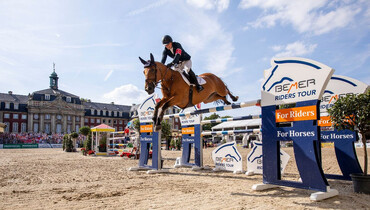 Charlotte Bettendorf makes it all the way to the top in Münster